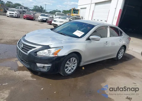 2015 Nissan Altima 2.5/2.5 S/2.5 Sl/2.5 Sv z USA, uszkodzony, nr VIN 1N4AL3AP5FN869803